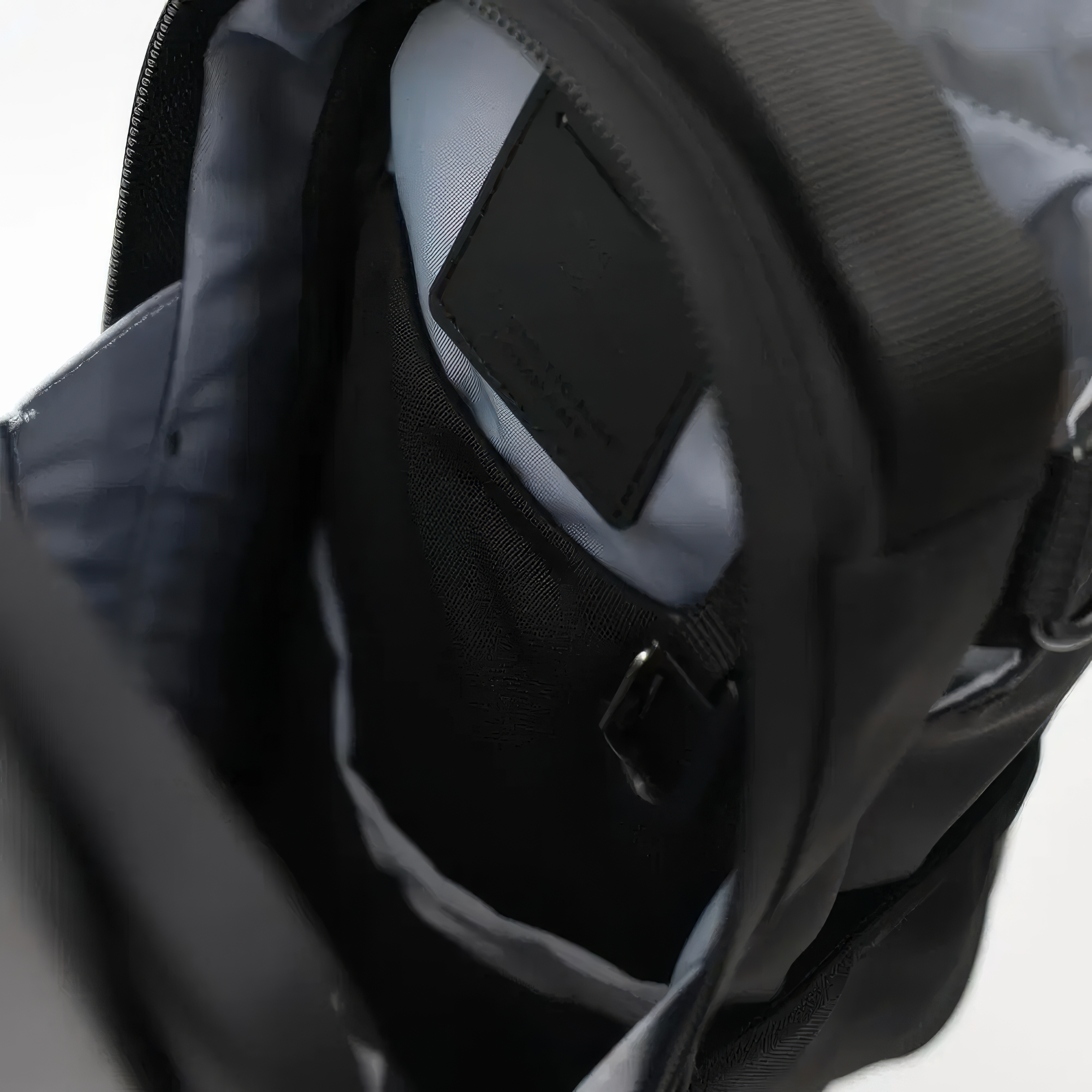 IronBag™                     Magnetic Gym Holder